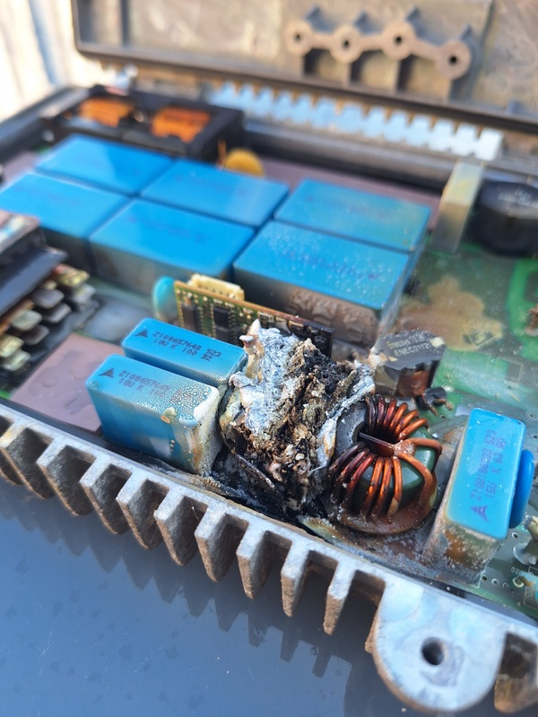 Afbeeldingslocatie: https://tweakers.net/i/Ghp3oNHSorGuVdOR9c93Eqp6oq0=/x800/filters:strip_icc():strip_exif()/f/image/OKqoa5xC4Dm5sYkbrMN0aajR.jpg?f=fotoalbum_large