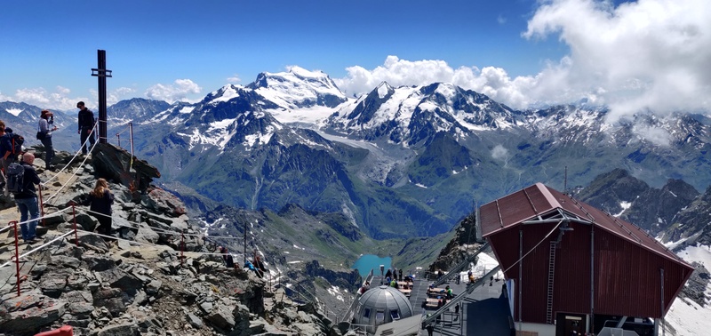 Afbeeldingslocatie: https://tweakers.net/i/GiqoWfK7FkXbsImNHAdre1FmLxs=/800x/filters:strip_icc():strip_exif()/f/image/DWgOefMHsahuZQ29bc9AAmMo.jpg?f=fotoalbum_large