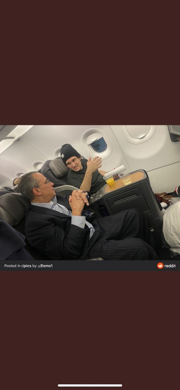 Afbeeldingslocatie: https://tweakers.net/i/Gk9WYAw685rHXIzMFC44nXtDVpI=/x800/filters:strip_icc():strip_exif()/f/image/alIegEzPJDozAqYEH8lISva2.jpg?f=fotoalbum_large