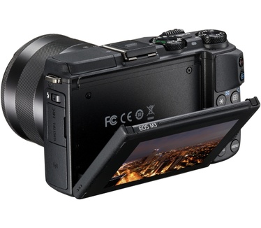 Canon EOS M3 + 18-55mm f/3.5-5.6 + Viewfinder Zwart