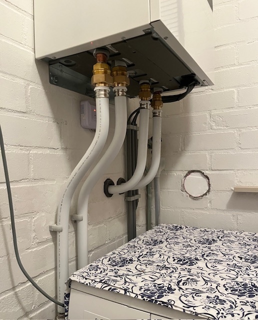 Afbeeldingslocatie: https://tweakers.net/i/Glb2M26xq1KKh_tx_2BhrXXrYyI=/fit-in/4920x3264/filters:max_bytes(3145728):no_upscale():strip_icc():strip_exif()/f/image/KeKPOUiXMl1wFOrMLhlwB9Nx.jpg?f=user_large