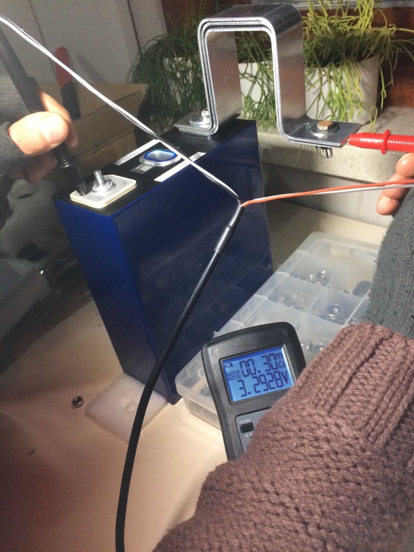 Afbeeldingslocatie: https://tweakers.net/i/Glkcrxxe1nXDTnvzYz-e4ZMX_sA=/x800/filters:strip_icc():strip_exif()/f/image/dtpAWZ6QCVnQzSW5WyYH0B3v.jpg?f=fotoalbum_large