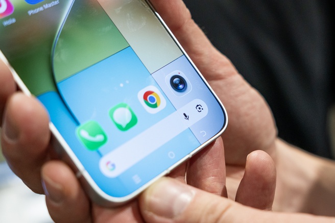 Tecno Bezelless Concept Phone
