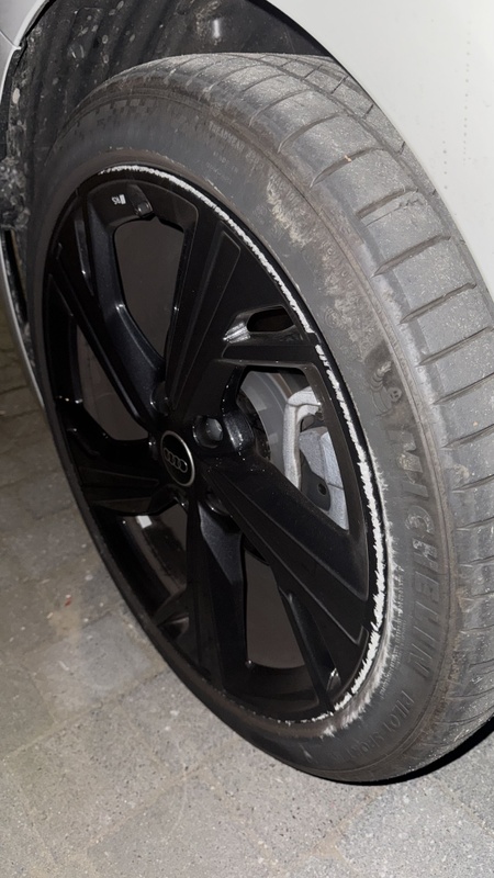 Afbeeldingslocatie: https://tweakers.net/i/GpOrhHg80eQuK-iNalDnuegIQHs=/x800/filters:strip_icc():strip_exif()/f/image/CWJ3vNScCMySBQRLRrDvrpcY.jpg?f=fotoalbum_large