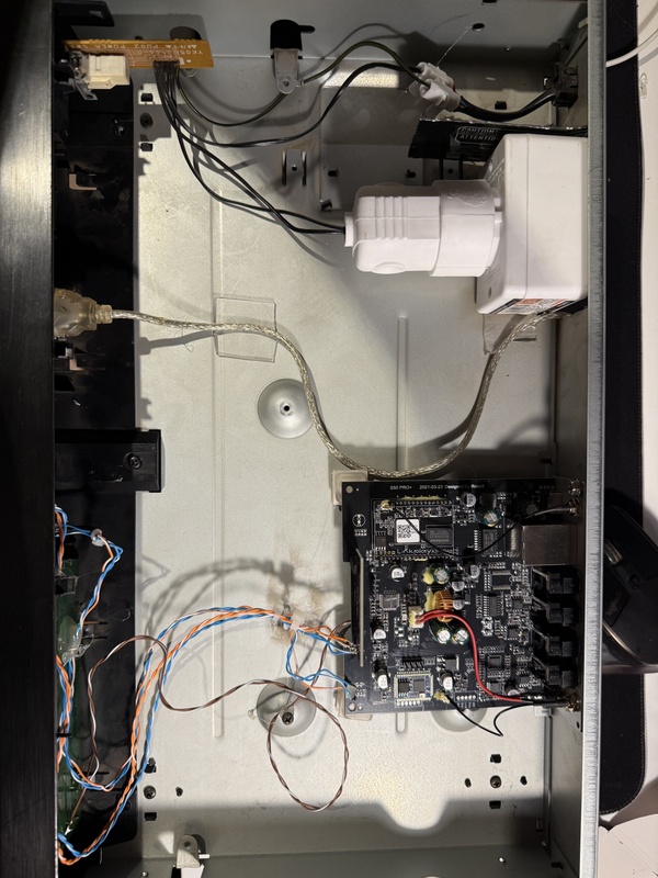 Afbeeldingslocatie: https://tweakers.net/i/GqJpMUGXV68o88TxnrdEwvEvwr4=/x800/filters:strip_icc():strip_exif()/f/image/Dlk1SkCagIIiyoFJhMOWp19z.jpg?f=fotoalbum_large