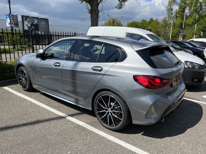 Afbeeldingslocatie: https://tweakers.net/i/GsdPtm_WEyVB3m-vzbYD5GfQGyQ=/800x/filters:strip_icc():strip_exif()/f/image/0LfPBdJAQiEUjVRKw5lhVjPC.jpg?f=fotoalbum_large