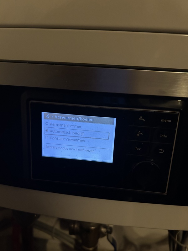 Afbeeldingslocatie: https://tweakers.net/i/GwBszVGgvZoT6sNlXDKKVmRqRsg=/x800/filters:strip_icc():strip_exif()/f/image/Cv6H8OG2g4E0bsWxfwxO7mnL.jpg?f=fotoalbum_large