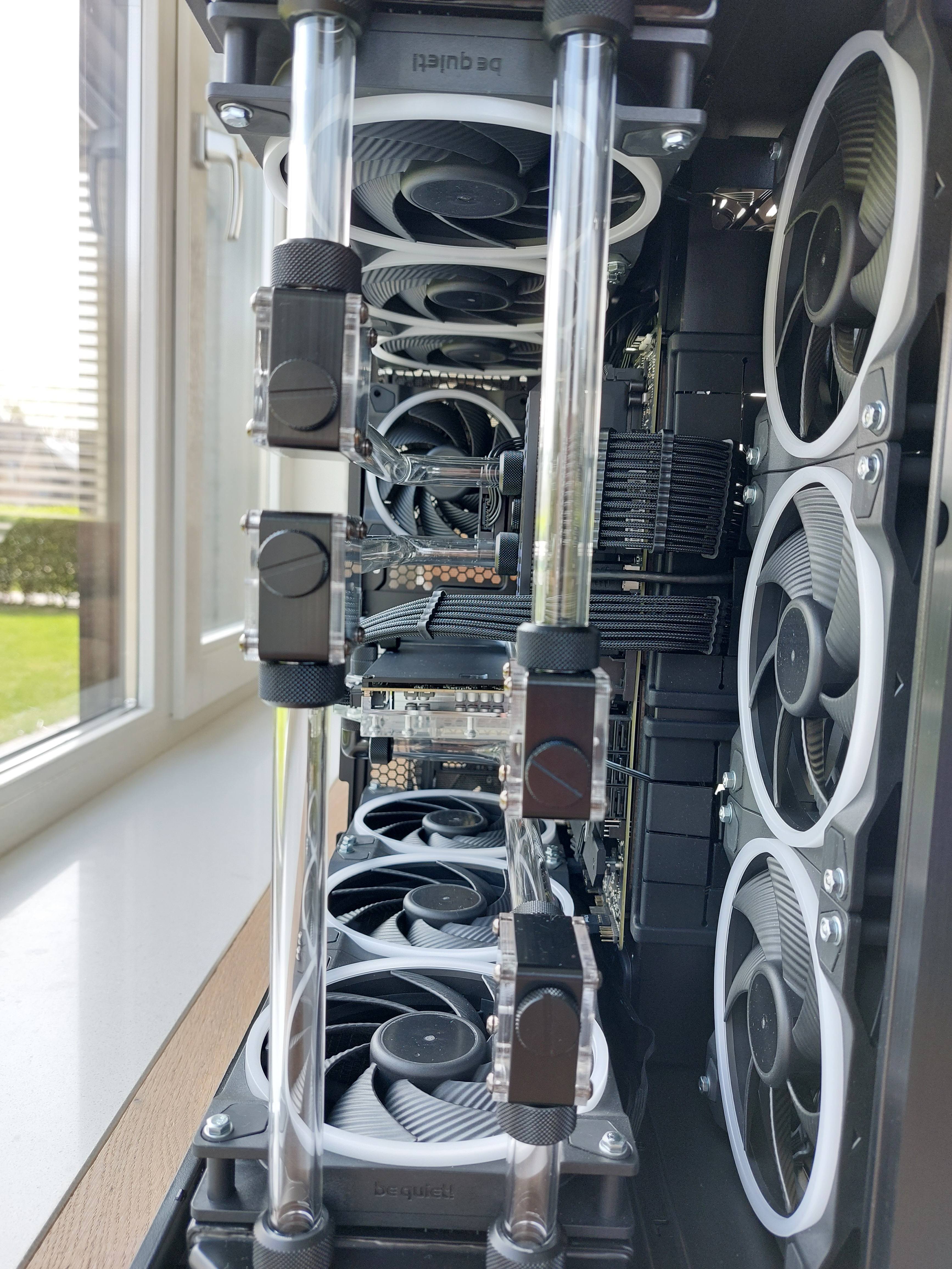 https://tweakers.net/i/GwSXVOMleaOiT9AChPEzhk5BJNw=/full-fit-in/4920x3264/filters:max_bytes(3145728):no_upscale():strip_icc():fill(white):strip_exif()/f/image/zothX5I1fSTohxTRpqU6VKUW.jpg?f=user_large