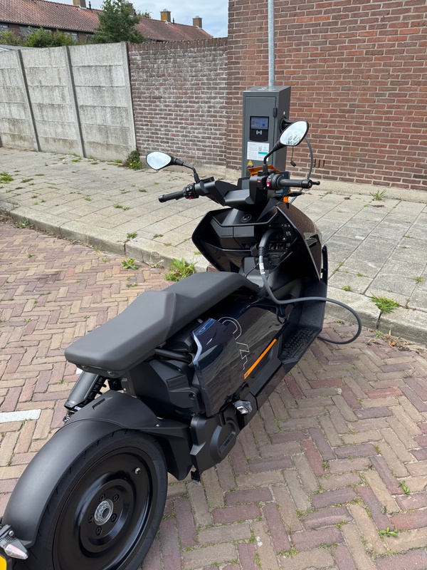Afbeeldingslocatie: https://tweakers.net/i/GwjgVWRjGdHaglGbvdlHt2oJN5s=/x800/filters:strip_icc():strip_exif()/f/image/mMyRb0yduUokkts79gfB0ER7.jpg?f=fotoalbum_large