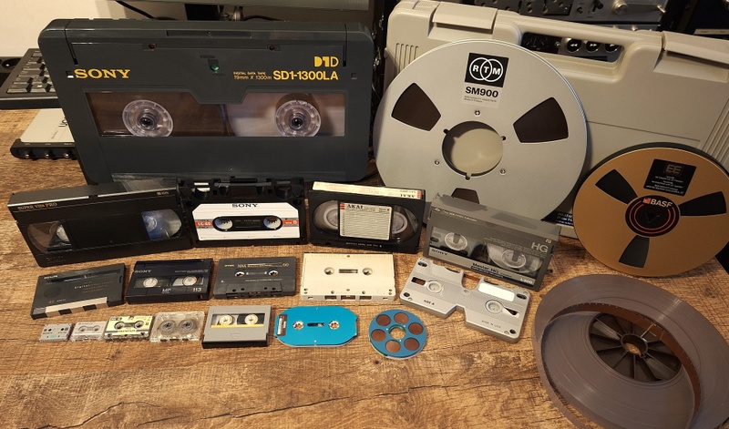 Afbeeldingslocatie: https://tweakers.net/i/GzmDi1iCn1B_1C-g9pX4pqDF7Vs=/800x/filters:strip_icc():strip_exif()/f/image/DnJOjJcbuMg7WA7UAZb1zlJQ.jpg?f=fotoalbum_large