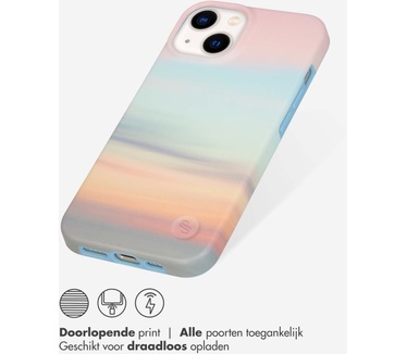 Selencia Aurora Fashion Backcover iPhone 14 - Duurzaam hoesje - 100% gerecycled - Sky Sunset Multicolor