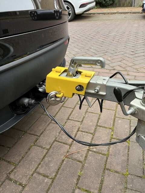 Afbeeldingslocatie: https://tweakers.net/i/H62fpy8G80MdC6IdWTDDvyCU_Qw=/fit-in/4920x3264/filters:max_bytes(3145728):no_upscale():strip_icc():strip_exif()/f/image/r2DDsEmEzhWe8SX8zfwXTpNf.jpg?f=user_large