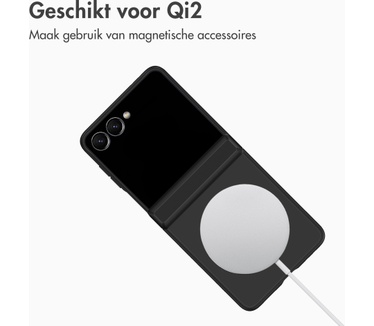 Accezz Color Backcover met MagSafe en Ringstand voor de Samsung Galaxy Z Flip 8 - Zwart