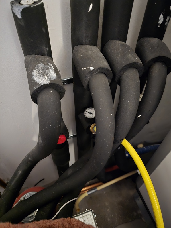 Afbeeldingslocatie: https://tweakers.net/i/HDdN-Thdnd9IhmYugPGIkFcgmS0=/x800/filters:strip_icc():strip_exif()/f/image/0uZYYnPGexwDKHQuPA1Rcr2P.jpg?f=fotoalbum_large