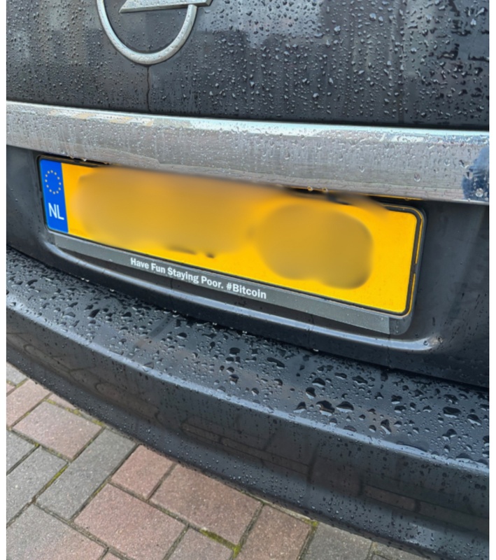 Afbeeldingslocatie: https://tweakers.net/i/HGG11ELHYD2-m9dxsGoKMlQ-v78=/x800/filters:strip_icc():strip_exif()/f/image/ydDZKzrWhIVtD85ozJArSWcJ.jpg?f=fotoalbum_large