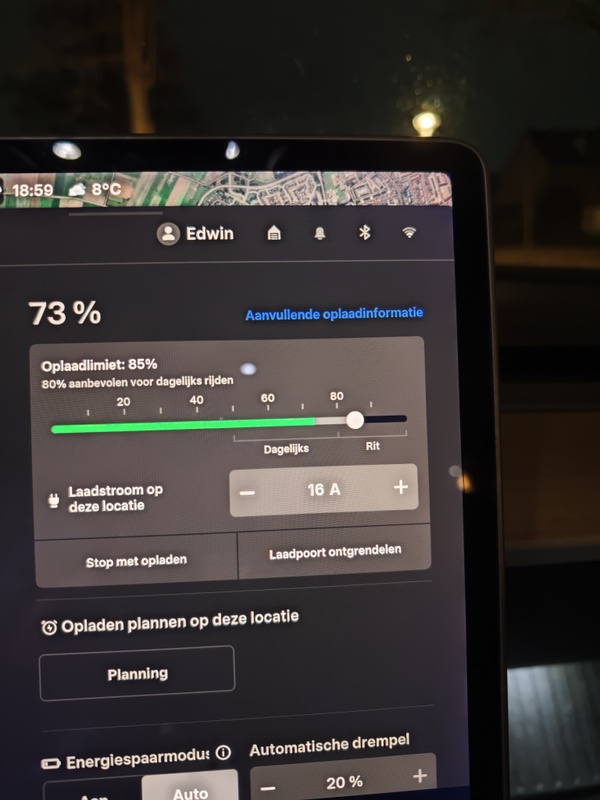 Afbeeldingslocatie: https://tweakers.net/i/HLUY51TUQWTunY-DmpXFN7p8kzA=/x800/filters:strip_icc():strip_exif()/f/image/aDfg2S28IPHiUiSgqUy3LAHc.jpg?f=fotoalbum_large