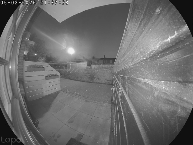 Afbeeldingslocatie: https://tweakers.net/i/HN2WPEWQtNNoU53aWdpXT1hZvgo=/620x/filters:strip_icc():strip_exif()/m/674583/1W549u1xBaFuEf9WLj2YECad5xJLLEJDohMFjSJWL9DgpuoCP3.jpeg?f=620xauto