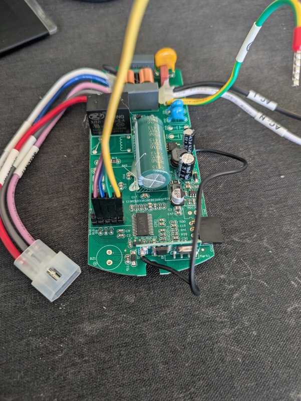 Afbeeldingslocatie: https://tweakers.net/i/HPAAFgmIGIE5-ET4pX0n6fxxxdE=/x800/filters:strip_icc():strip_exif()/f/image/pEqoPZEPT0ViuCTd1l8S8N8u.jpg?f=fotoalbum_large