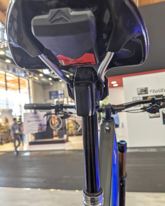 Afbeeldingslocatie: https://tweakers.net/i/HR9bcMQnn12P1mkshO3sy6NBwRw=/x800/filters:strip_icc():strip_exif()/f/image/OTRLeg5Mt0EQoVin9cAXKgjr.jpg?f=fotoalbum_large