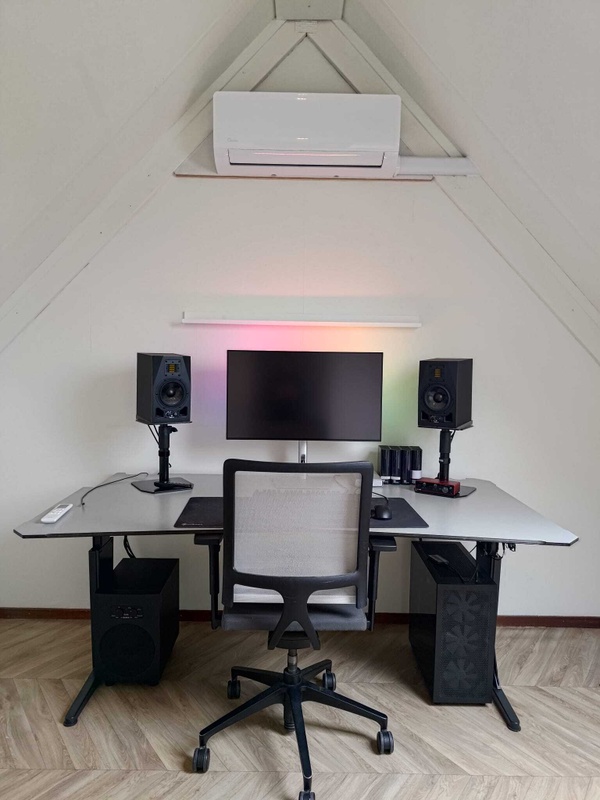 Afbeeldingslocatie: https://tweakers.net/i/HUkfrnExQtQELmLKX7XEWamlNRw=/x800/filters:strip_icc():strip_exif()/f/image/UOxhcOC4VukCQW3ZU7efOKTL.jpg?f=fotoalbum_large