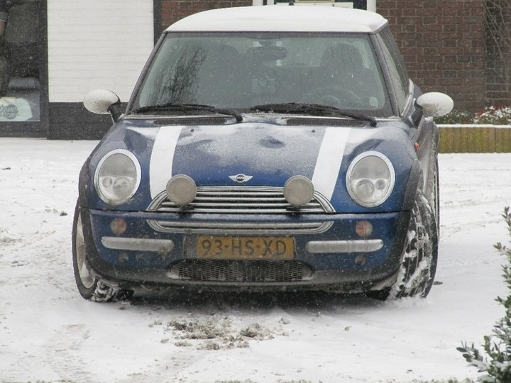 Afbeeldingslocatie: https://tweakers.net/i/HXrBFpptez6J3ut-Jpoy5nbeU_g=/fit-in/4920x3264/filters:max_bytes(3145728):no_upscale():strip_icc():strip_exif()/f/image/qZ2oqPBRbtDeom7SU0MUEcEt.jpg?f=user_large