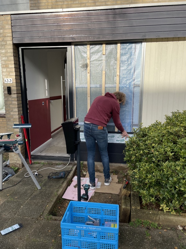 Afbeeldingslocatie: https://tweakers.net/i/HZhR07b27Cy9SYSuLFVPxK6Evo4=/x800/filters:strip_icc():strip_exif()/f/image/hhCU0NQDuFbX6rc5i85Yu253.jpg?f=fotoalbum_large