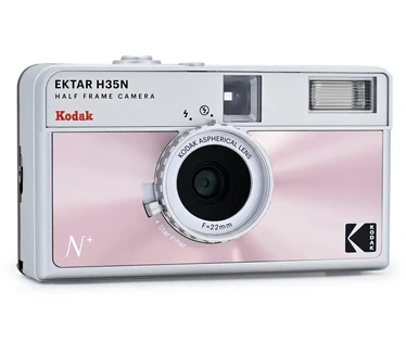 Kodak EKTAR H35N + Ultramax 24 film Roze