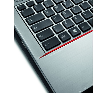 Fujitsu Lifebook E733 (VFY:E7330M55A1NL)