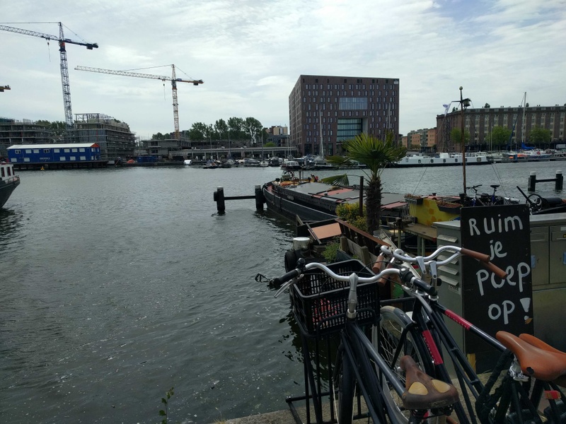 Afbeeldingslocatie: https://tweakers.net/i/HeSlN4C76iwjiMWjDwHQcgpJegk=/800x/filters:strip_icc():strip_exif()/f/image/zfGZeRPfGtKnhYIExwvBtiGk.jpg?f=fotoalbum_large