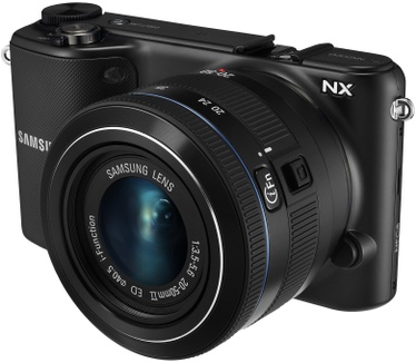 Samsung NX2020 + 20-50mm f/3.5-5.6 ED II NX Zwart