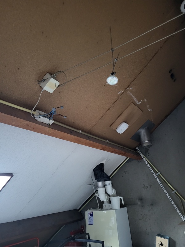 Afbeeldingslocatie: https://tweakers.net/i/HhTojcv-Sx6jD4E-J1nRK3kER04=/x800/filters:strip_icc():strip_exif()/f/image/5GlcMqNHzfDZD90LR4FG0YUZ.jpg?f=fotoalbum_large