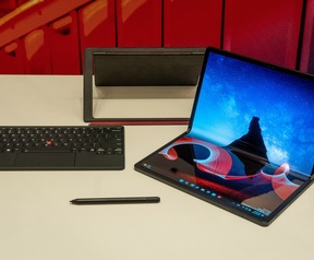 Lenovo Thinkpad X1 Fold 16"