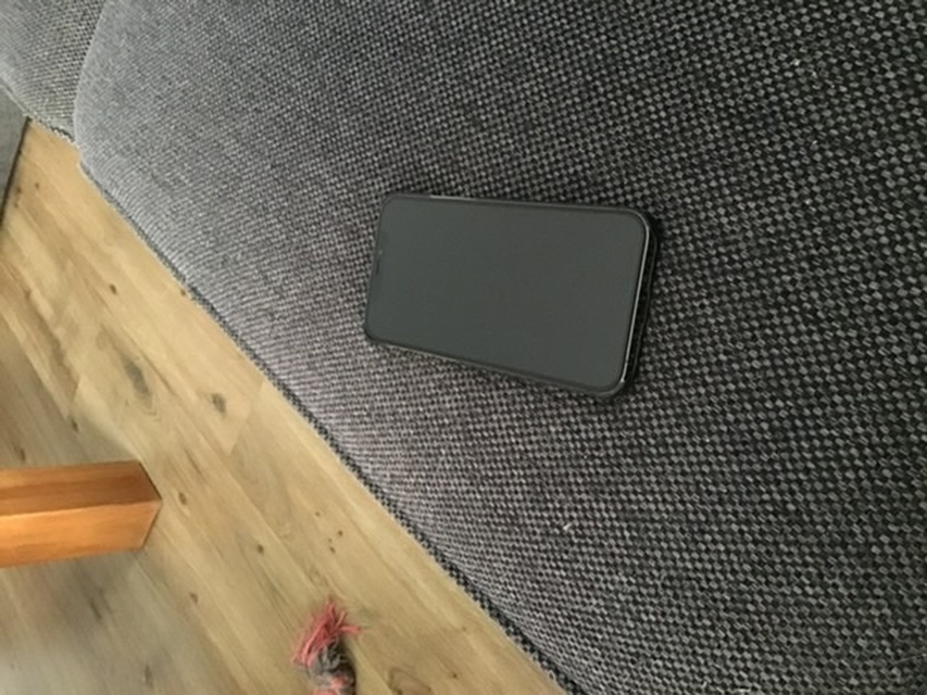 Afbeeldingslocatie: https://tweakers.net/i/Hp3PSP9cwvJ0Iq5AnEwlilFQRmw=/full-fit-in/4920x3264/filters:max_bytes(3145728):no_upscale():strip_icc():fill(white):strip_exif()/f/image/4NhGaJEpEtnK35VevWEDQPcm.jpg?f=user_large