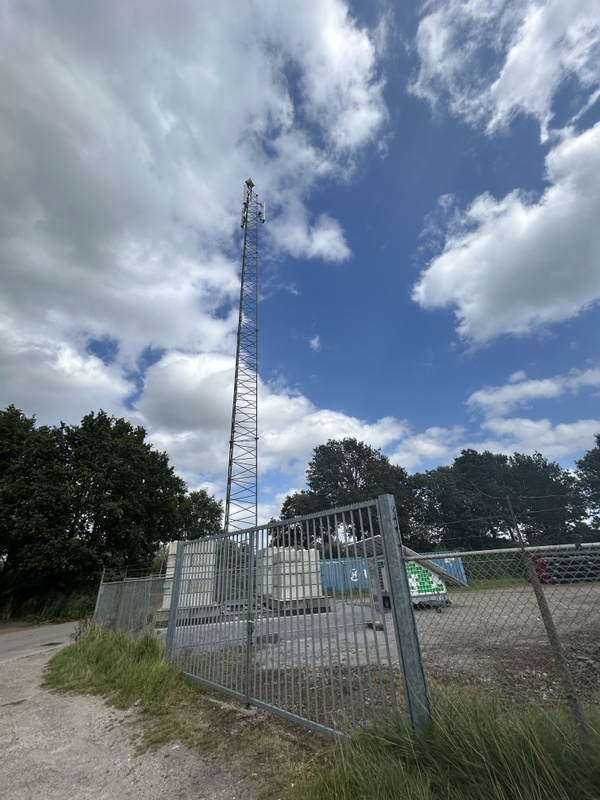 Afbeeldingslocatie: https://tweakers.net/i/Hr21qeLbqEpdxwZweRq78gahsWk=/x800/filters:strip_icc():strip_exif()/f/image/SdSUpzurgB3I7Jw1zUfhlYGy.jpg?f=fotoalbum_large