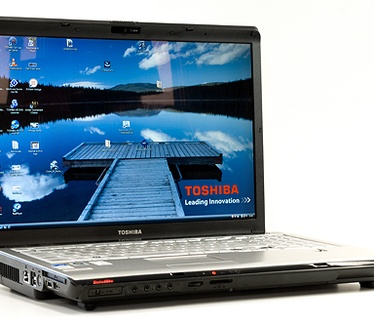 Toshiba Satellite X200-21R - 3/4