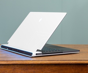 Alienware x17