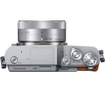 Panasonic Lumix DC-GX800 + 12-32mm f/3.5-5.6 Oranje