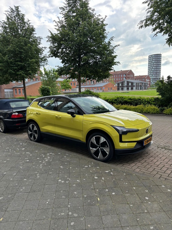 Afbeeldingslocatie: https://tweakers.net/i/HsxWV9jX0oG1bSIMGZBN36NlmHA=/x800/filters:strip_icc():strip_exif()/f/image/YHYXqyJp977itArFk94inPxO.jpg?f=fotoalbum_large
