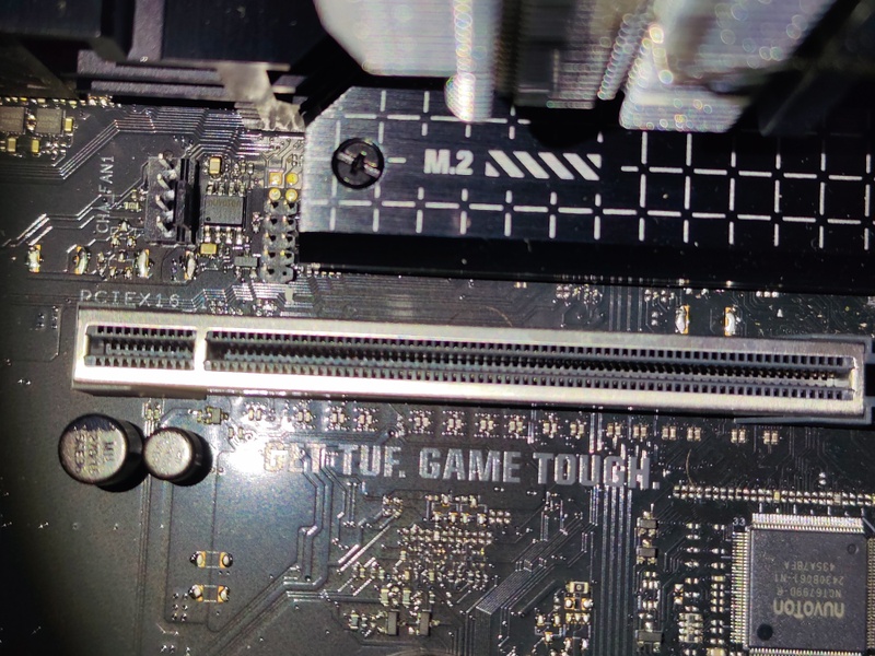 Afbeeldingslocatie: https://tweakers.net/i/HuODDgl8JsK-9BMledgMq_A1i_g=/800x/filters:strip_icc():strip_exif()/f/image/LZtBjRgWkms0NHmAGEQRlYVv.jpg?f=fotoalbum_large