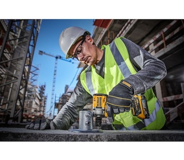 DeWalt DCF921E2T-QW