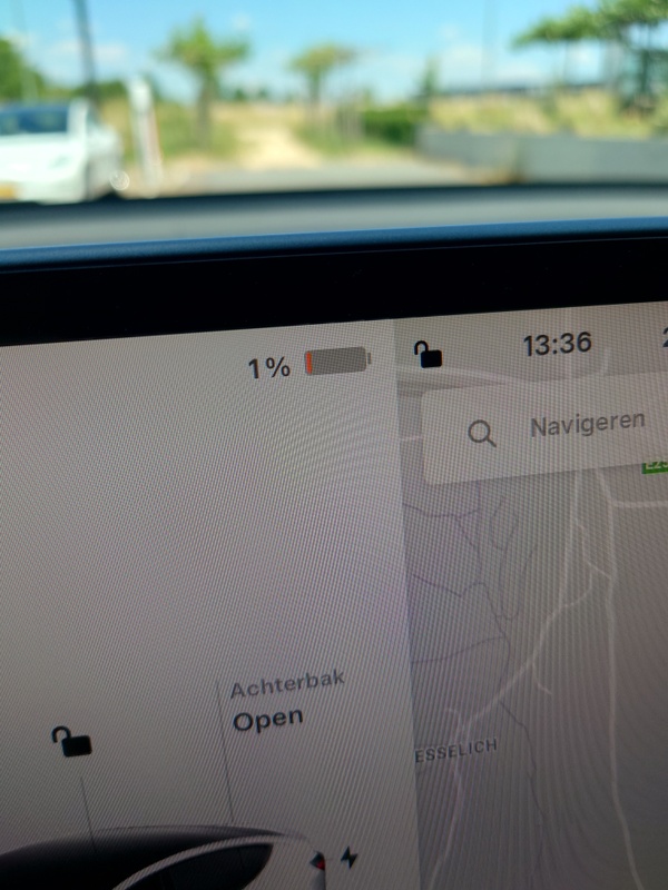 Afbeeldingslocatie: https://tweakers.net/i/HxpDcI_tYvAoqIf5VQolgeQwh4M=/x800/filters:strip_icc():strip_exif()/f/image/IG9oTQJmoWKvBI4yIGQLV0ab.jpg?f=fotoalbum_large