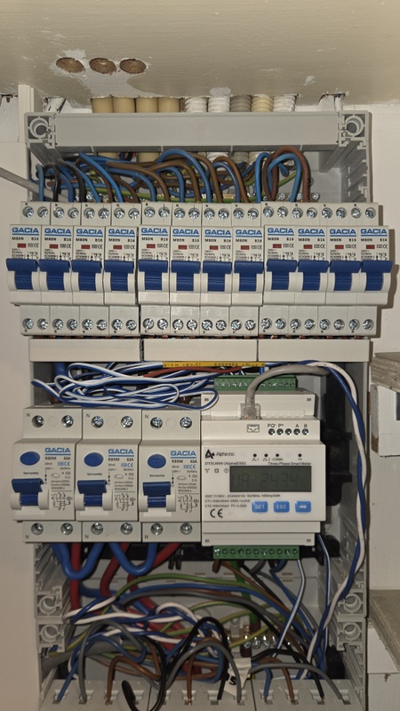 Afbeeldingslocatie: https://tweakers.net/i/HygniWqRsXiiIbaMIVOvhMUrq0s=/x800/filters:strip_icc():strip_exif()/f/image/XG490t7i3RBbIBYRCi8YK5OT.jpg?f=fotoalbum_large
