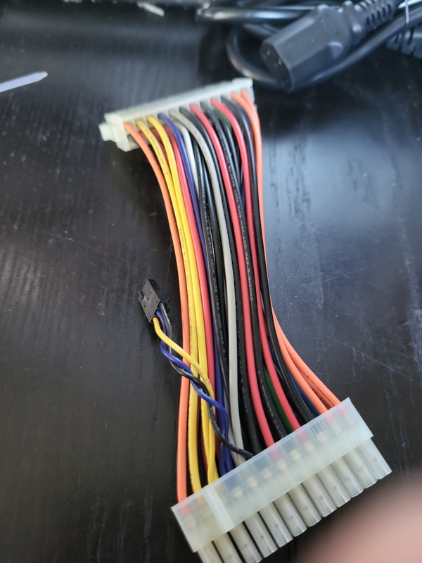 Afbeeldingslocatie: https://tweakers.net/i/HzL99hcuEAhAjGbtFz4JX13S3sw=/x800/filters:strip_icc():strip_exif()/f/image/QrswMdVWq5LHHSXCs3DYfain.jpg?f=fotoalbum_large