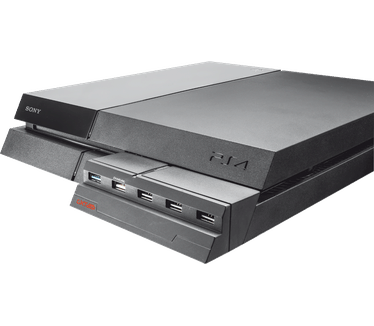 Trust GXT 215 PS4 USB Hub 19866 Past perfect bij het ontwerp van de PS4. 4x USB 2.0 voor het aansluiten van toetsenbord, stuurwiel en controllers. 1x USB 3.0 voor snelle bestandsoverdracht. Speciale modus om 2 controllers op te laden in de stand-bym