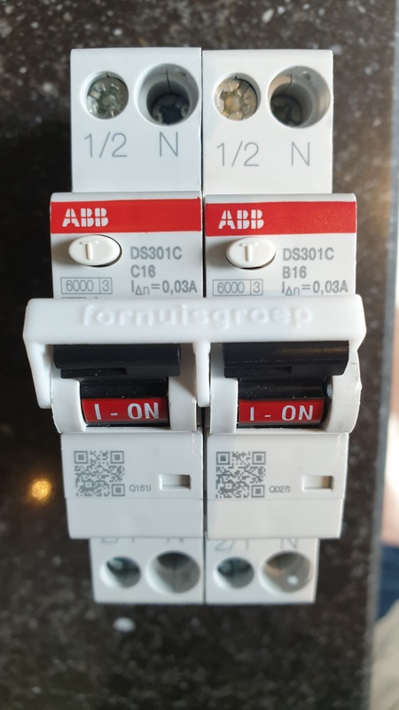 Afbeeldingslocatie: https://tweakers.net/i/I-ZHFnWHa_V5GnniMPD-LCDHttA=/x800/filters:strip_icc():strip_exif()/f/image/L6bTVJjLm9Za3SgrCwilt8fF.jpg?f=fotoalbum_large