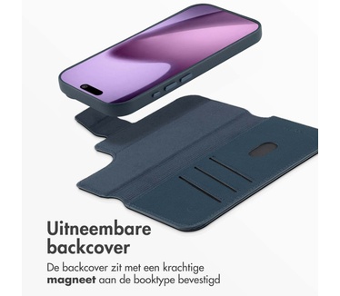 Accezz Leather Bookcase 2-in-1 met MagSafe