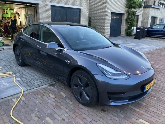 Afbeeldingslocatie: https://tweakers.net/i/IB3qDXsZd-JJ3lNMgiTCEIxbMkY=/full-fit-in/4920x3264/filters:max_bytes(3145728):no_upscale():strip_icc():fill(white):strip_exif()/f/image/92EM8nkZqpPo36Qhma2T15er.jpg?f=user_large