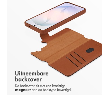 Accezz Leather Bookcase 2-in-1 met MagSafe Samsung Galaxy S26 - Sienna Brown