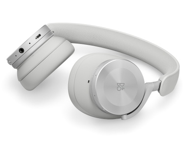 Bang & Olufsen H95