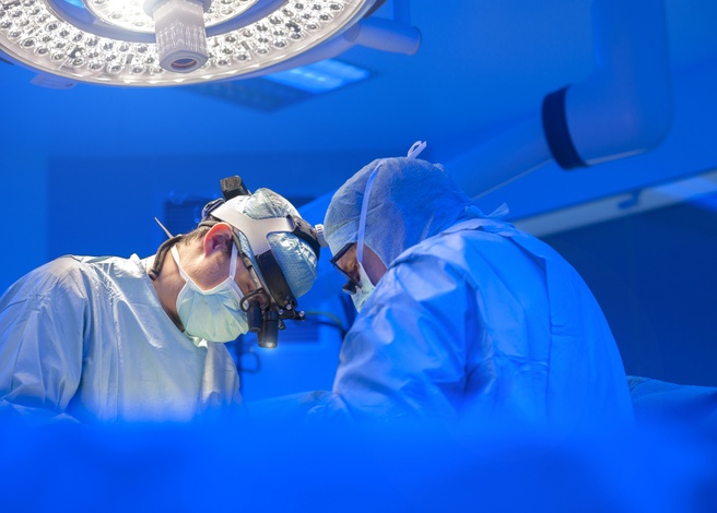zorg 2 ziekenhuis dokter operatie chirurg